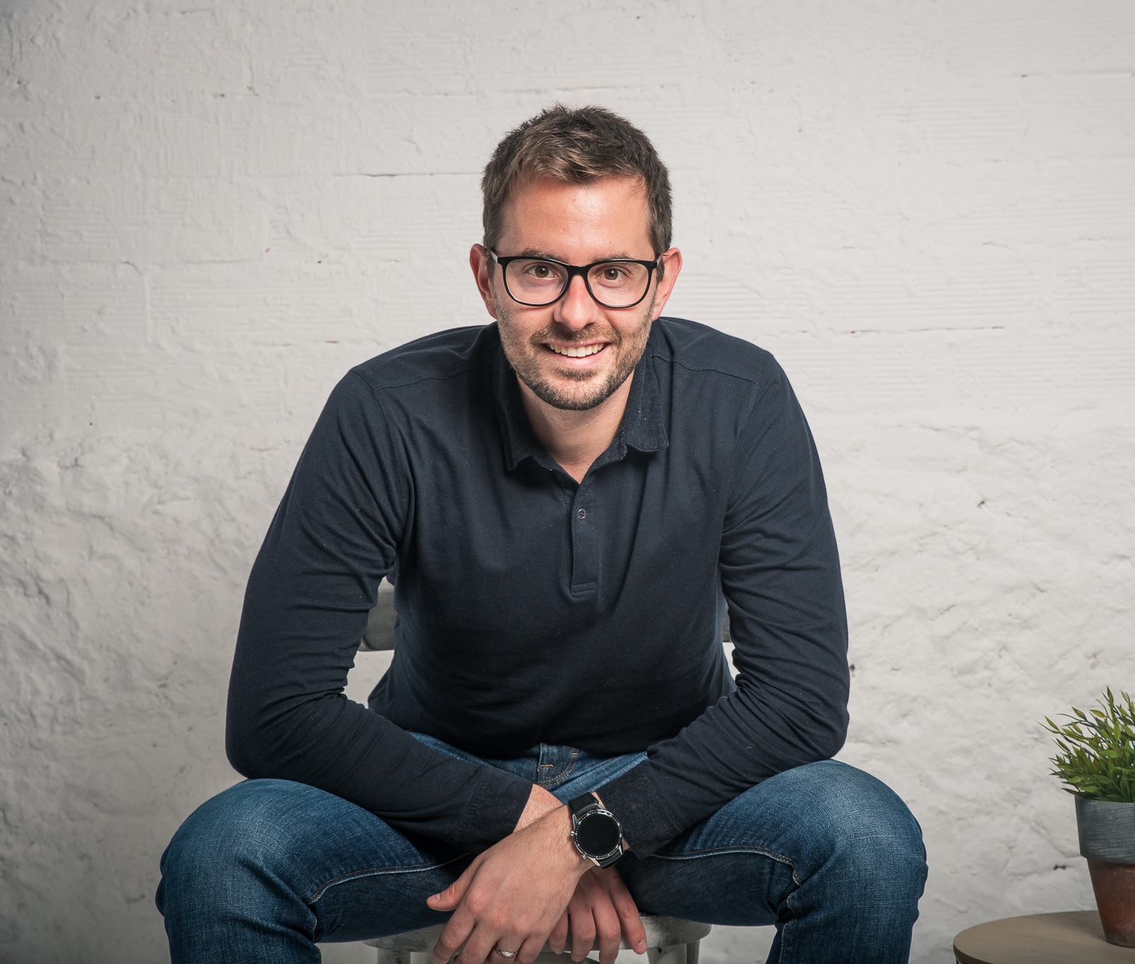 Benet Rins Tena foto portada cortada consultor marketing digital & emprendedor Benet Rins Tena